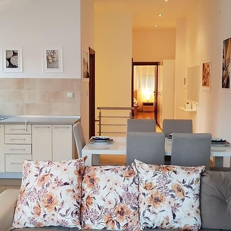 Riverside Villa Tivat Exterior foto