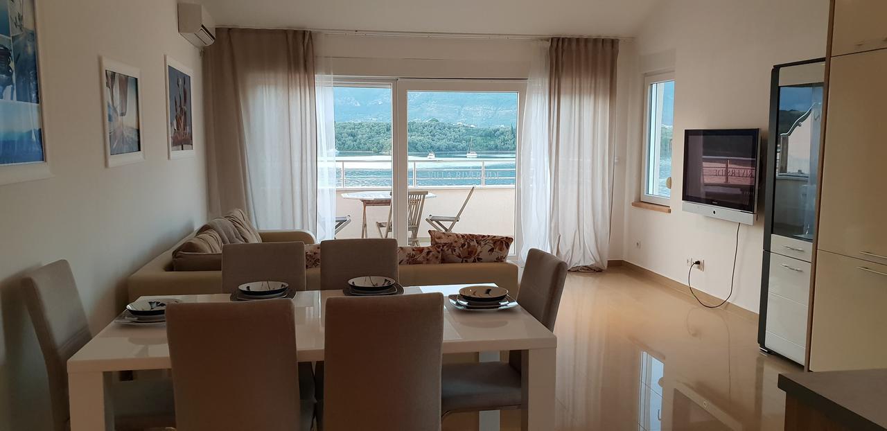 Riverside Villa Tivat Exterior foto