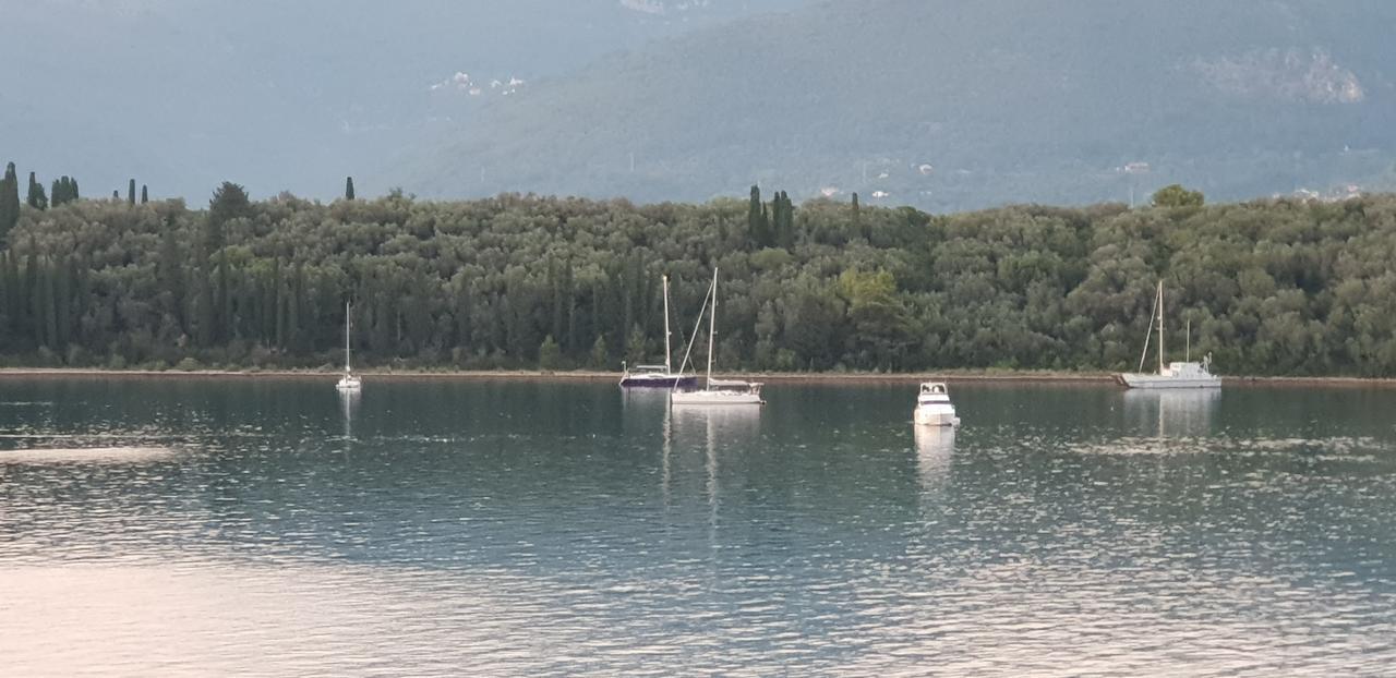 Riverside Villa Tivat Exterior foto