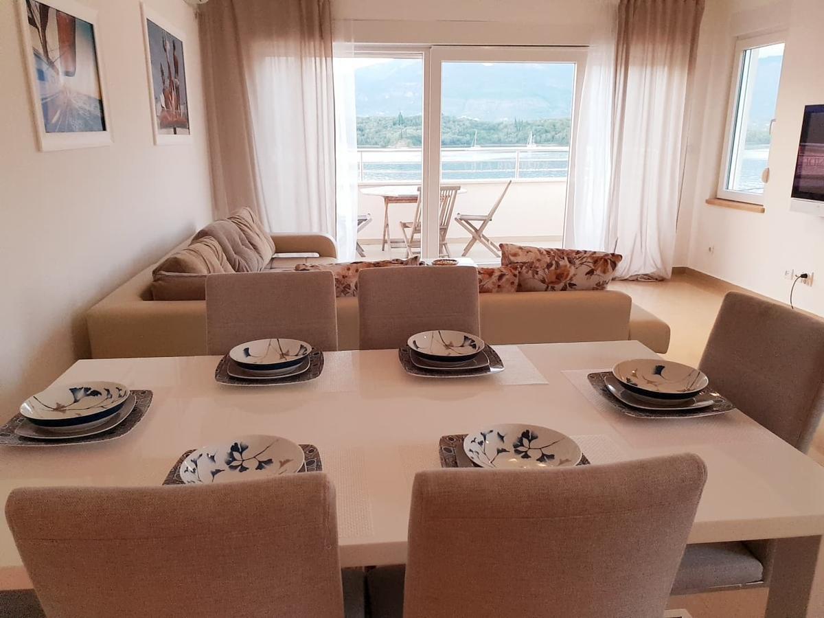 Riverside Villa Tivat Exterior foto
