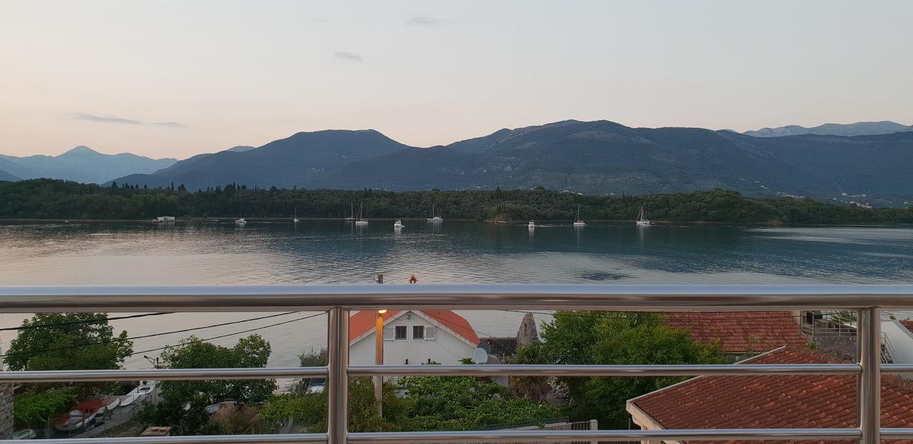 Riverside Villa Tivat Exterior foto